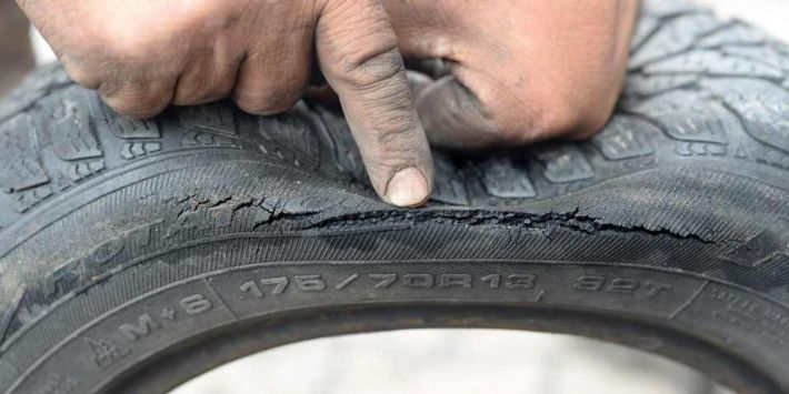 Craquelure et usure du pneu