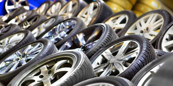 Marque de pneu : les groupes de manufacturiers