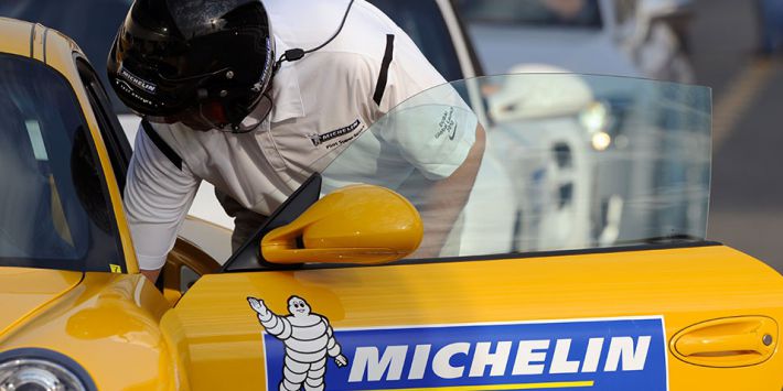 Test de pneus Michelin sur circuit